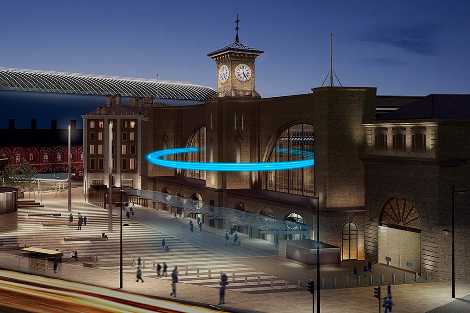 Kings Cross St Pancras Halo 001