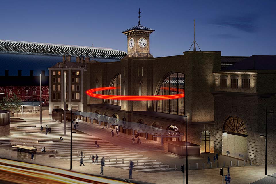 Kings Cross St Pancras Halo 003